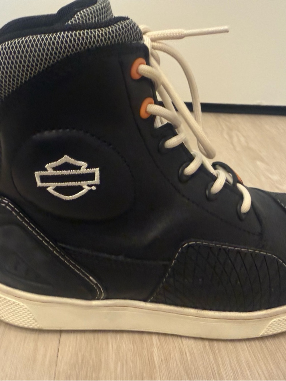 Harley-Davidson Women’s Black Leather High-Top Casual Shoe - Picture 6 of 8